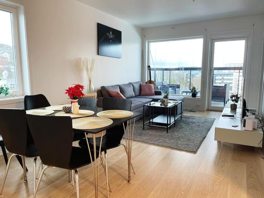 New Magnificent View Apartment Near The Centre ทรอมโซ ภายนอก รูปภาพ