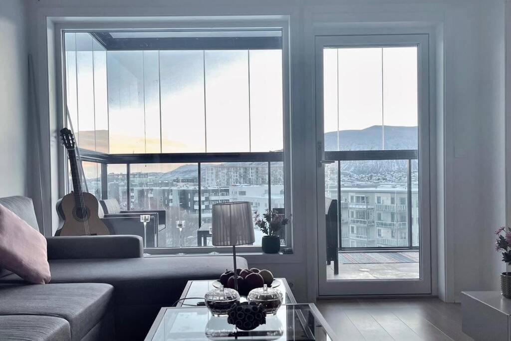 New Magnificent View Apartment Near The Centre ทรอมโซ ภายนอก รูปภาพ